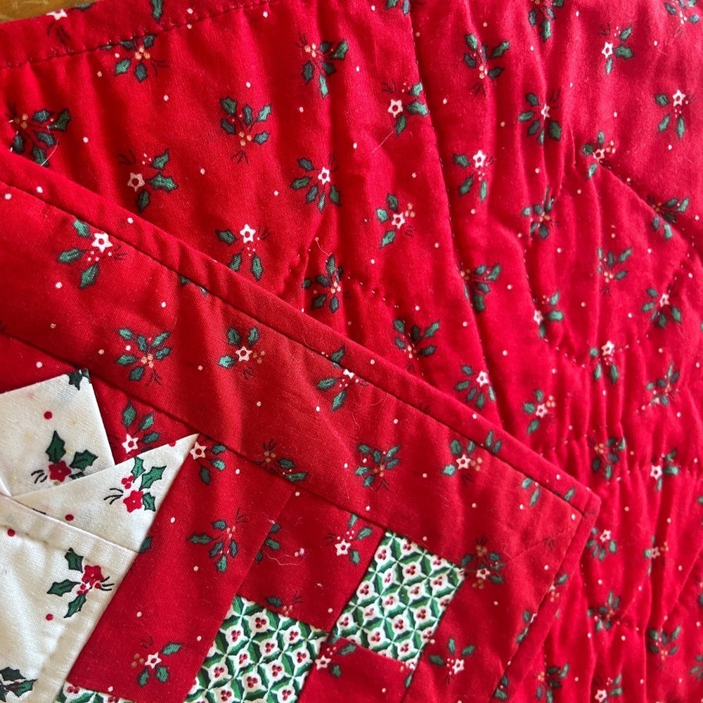 Beautiful handmade table runner 13x53 inches. Red, green & white. - Picture 7 of 8
